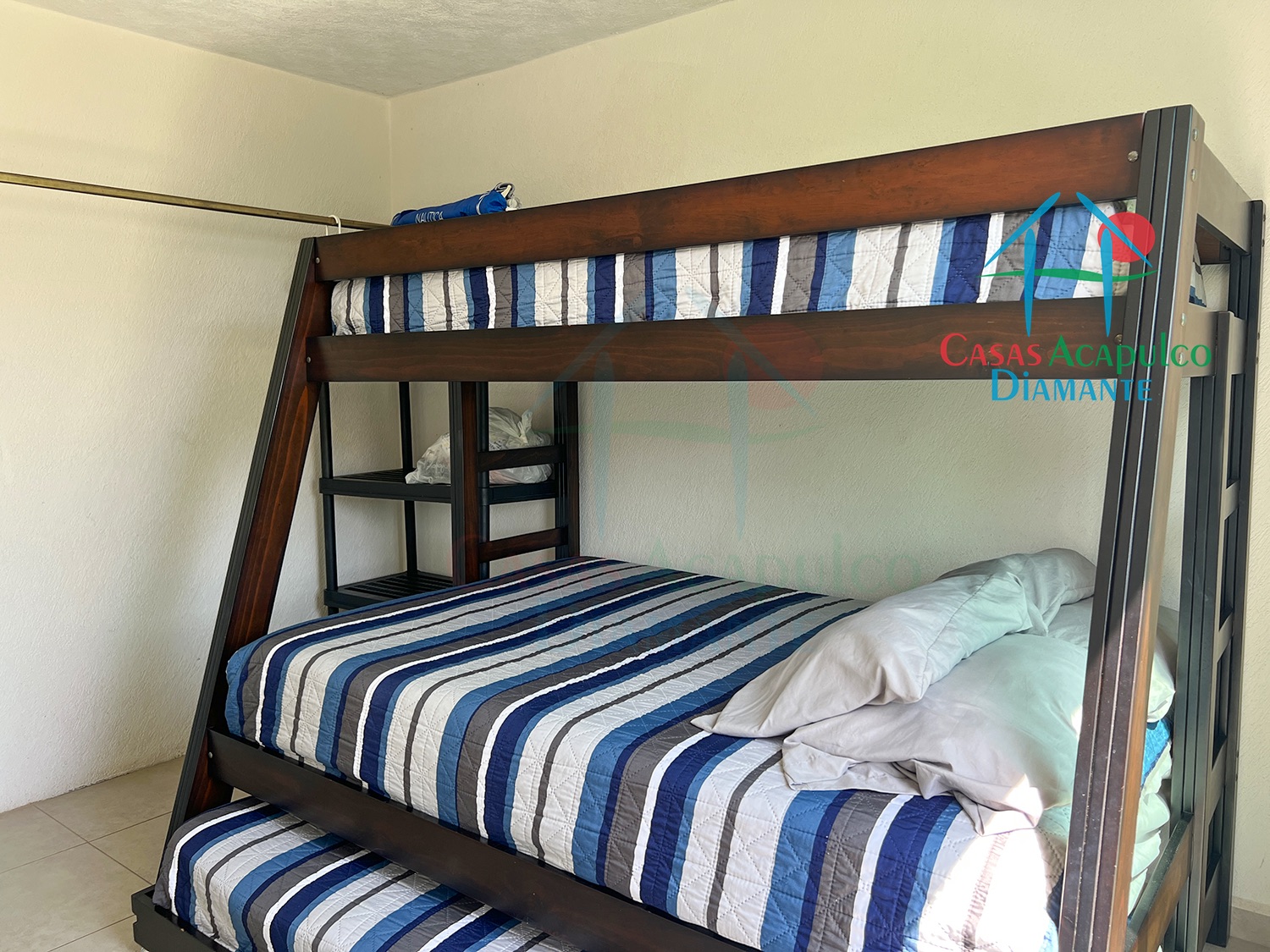 Marina Diamante Silver H 04 - Recámara uno 2